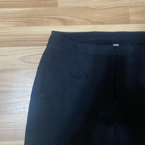 SOLD 💥 lululemon dress pants - Picture 4 of 5
